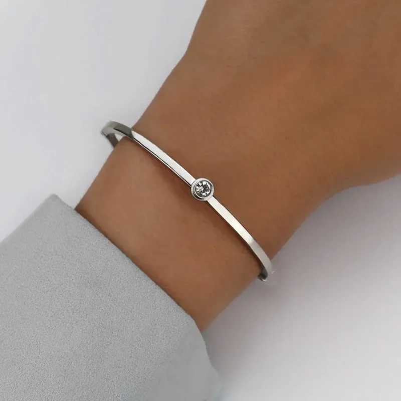 971_damsky-naramok-z-chirurgickej-ocele-lisa-2 971_damsky-naramok-z-chirurgickej-ocele-lisa-2