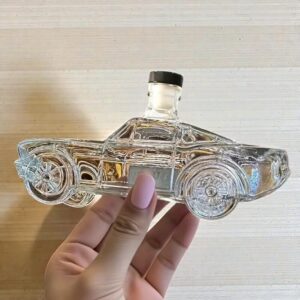 Držiak na nápoje do auta