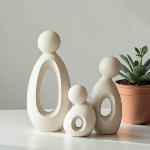 Rodinná socha zo skupiny 3 kusov – biela